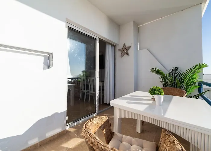 Апартаменты Sunset Escape No Swimming Pool Available