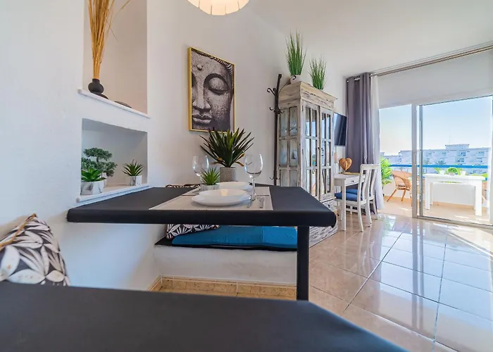 Апартаменты Sunset Escape No Swimming Pool Available