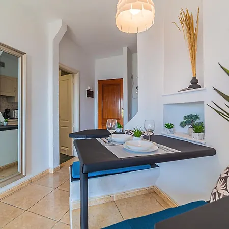 Sunset Escape No Swimming Pool Available Playa Paraiso (Tenerife)